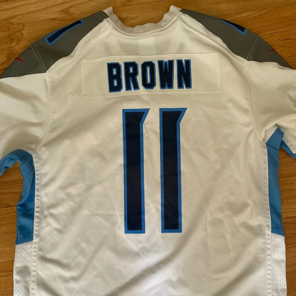 Tennessee Titans Jersey - AJ Brown - Size Large